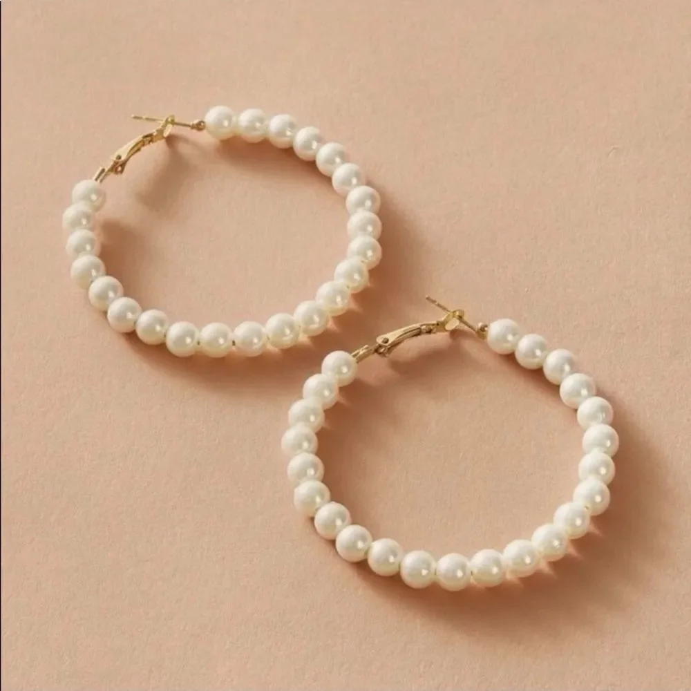 Elegant Gold & Pearl Hoop Earrings - Picture 2 of 5
